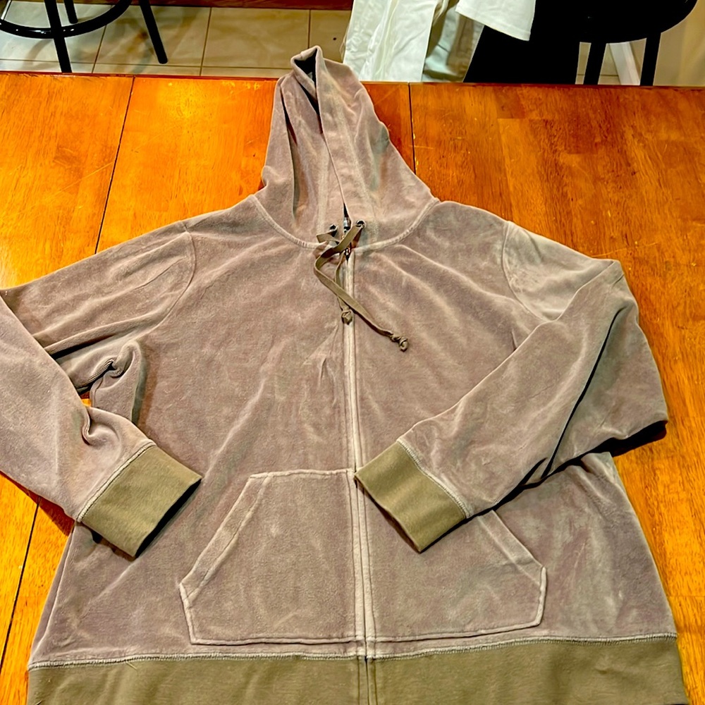 Women’s Lands End velour jacket